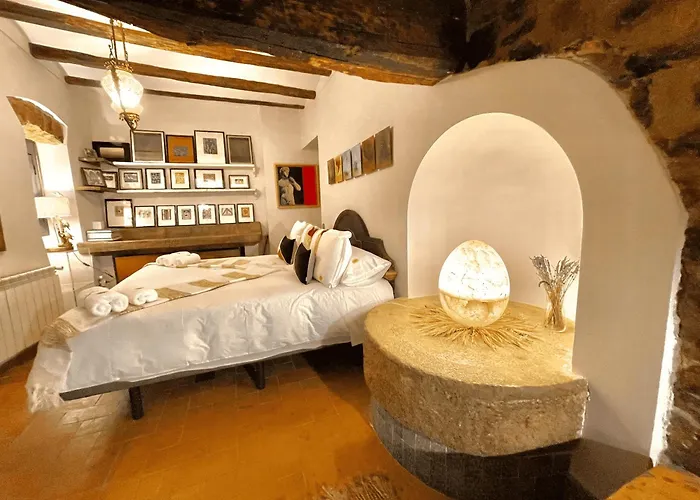 Masia de Queralt Luxury Casa Rural con Spa y Vistas