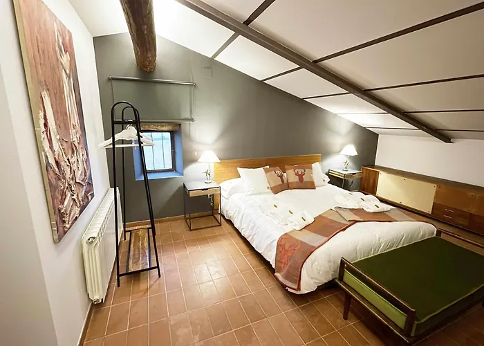 Masia de Queralt Luxury Casa Rural con Spa y Vistas